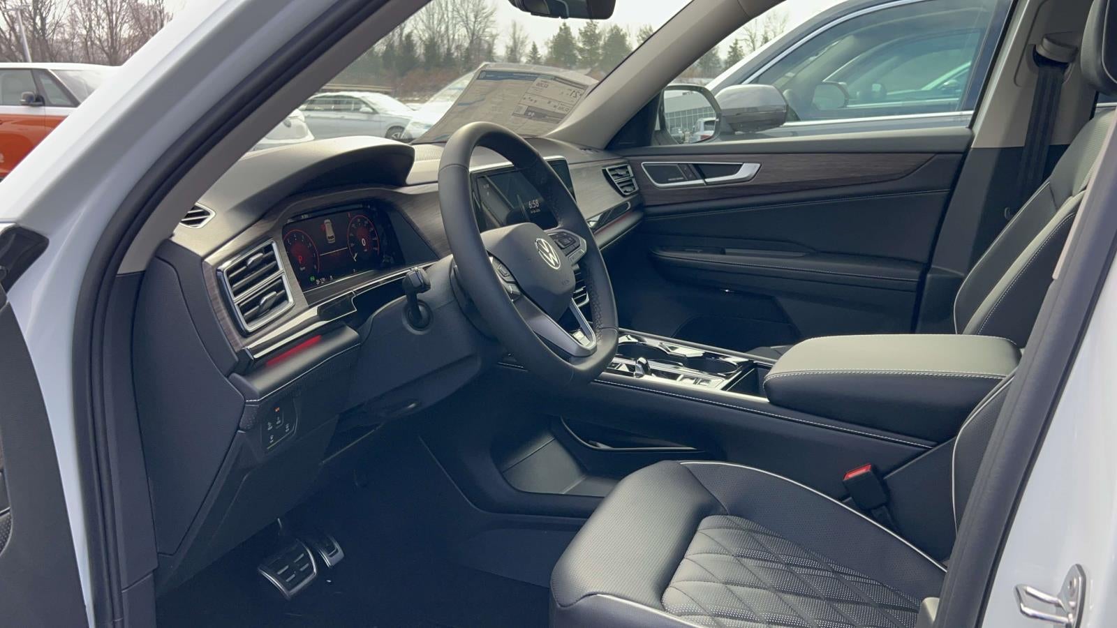 2026 Volkswagen Atlas 2.0T SEL Premium R-Line