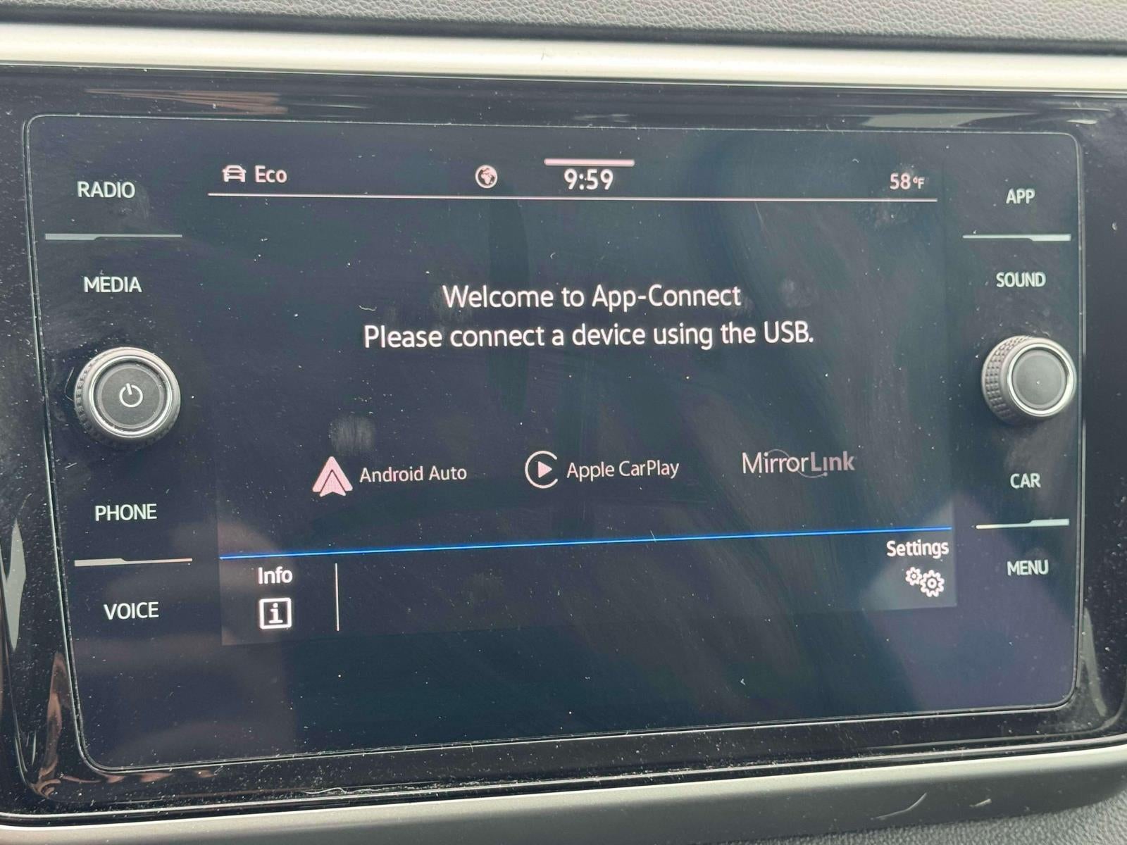 2022 Volkswagen Atlas 2.0T SE