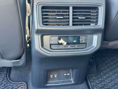 2027 Volkswagen Atlas 2.0T SE w/ Technology