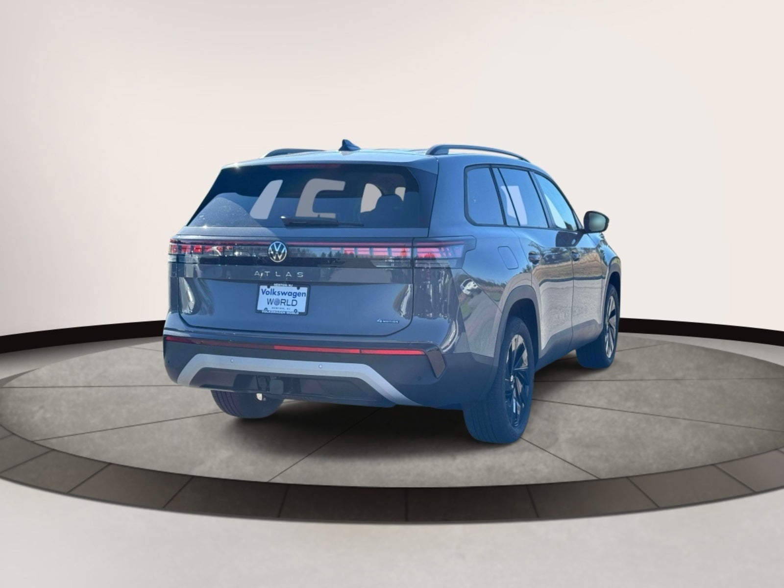 2027 Volkswagen Atlas 2.0T SE w/ Technology