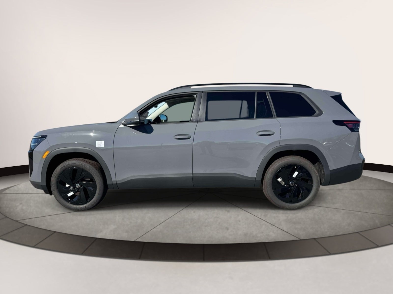 2027 Volkswagen Atlas 2.0T SE w/ Technology