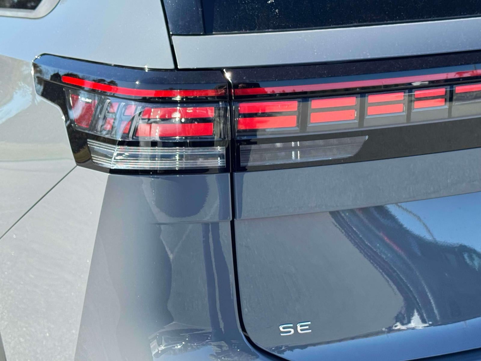 2027 Volkswagen Atlas 2.0T SE w/ Technology