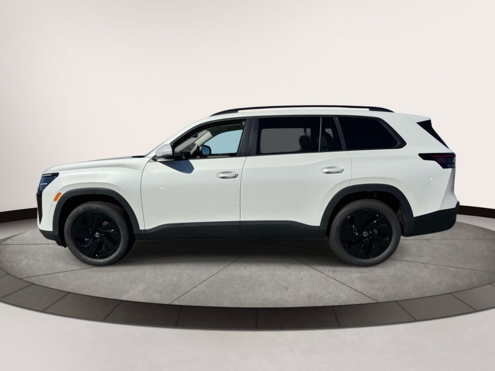 2027 Volkswagen Atlas 2.0T SE w/ Technology