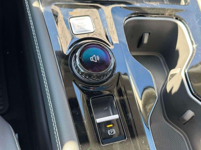 2027 Volkswagen Atlas SE w/Technology
