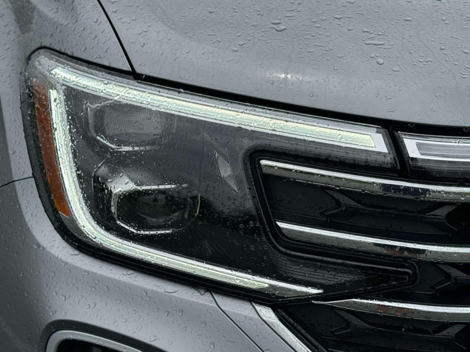 2025 Volkswagen Atlas 2.0T SE