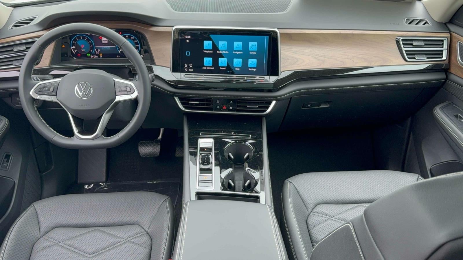 2025 Volkswagen Atlas 2.0T SE