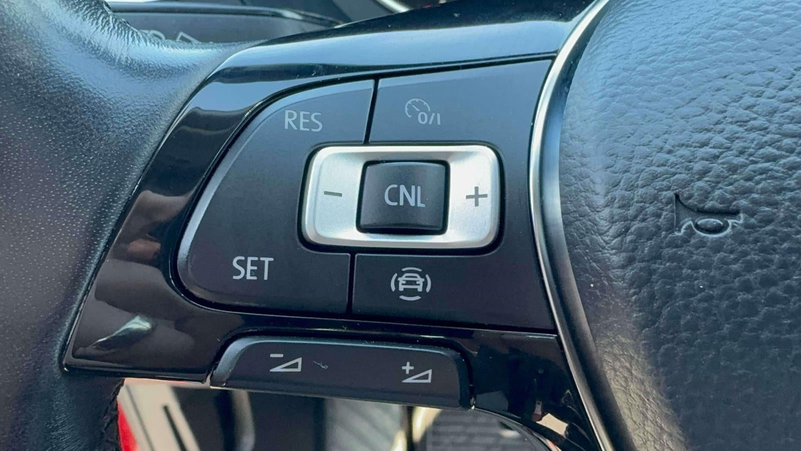 2019 Volkswagen Tiguan 2.0T SE