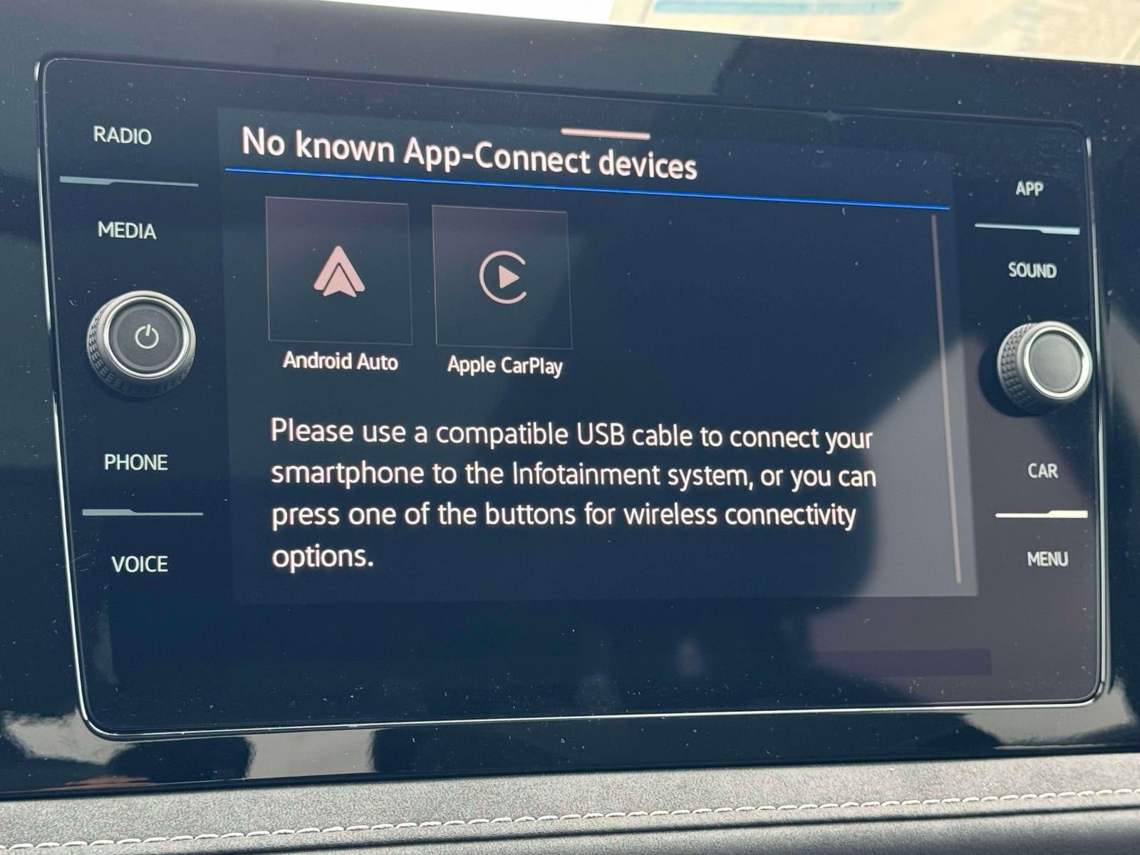 2025 Volkswagen Taos 1.5T SE Black