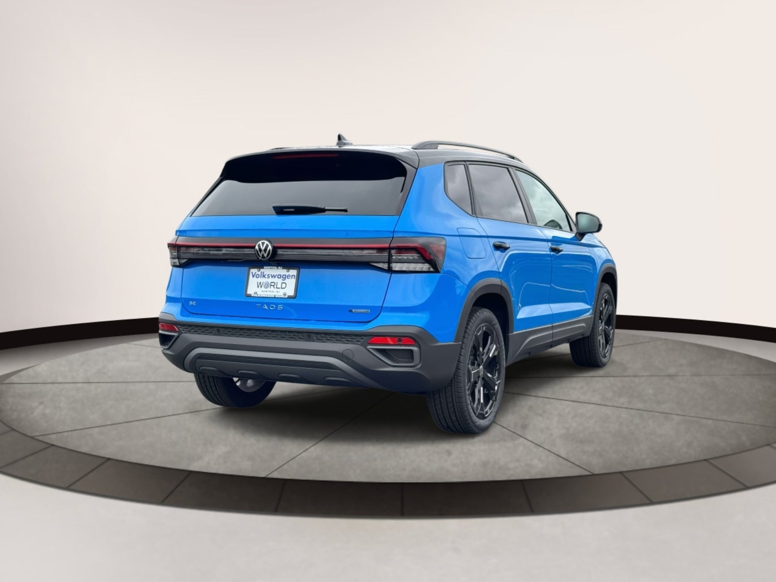 2025 Volkswagen Taos 1.5T SE Black