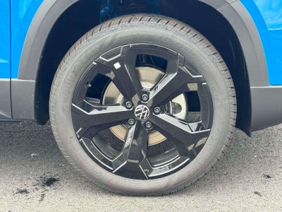 2025 Volkswagen Taos 1.5T SE Black