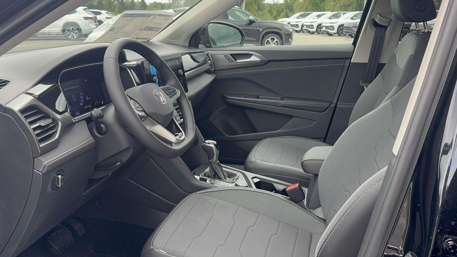 2026 Volkswagen Taos 1.5T SE Black