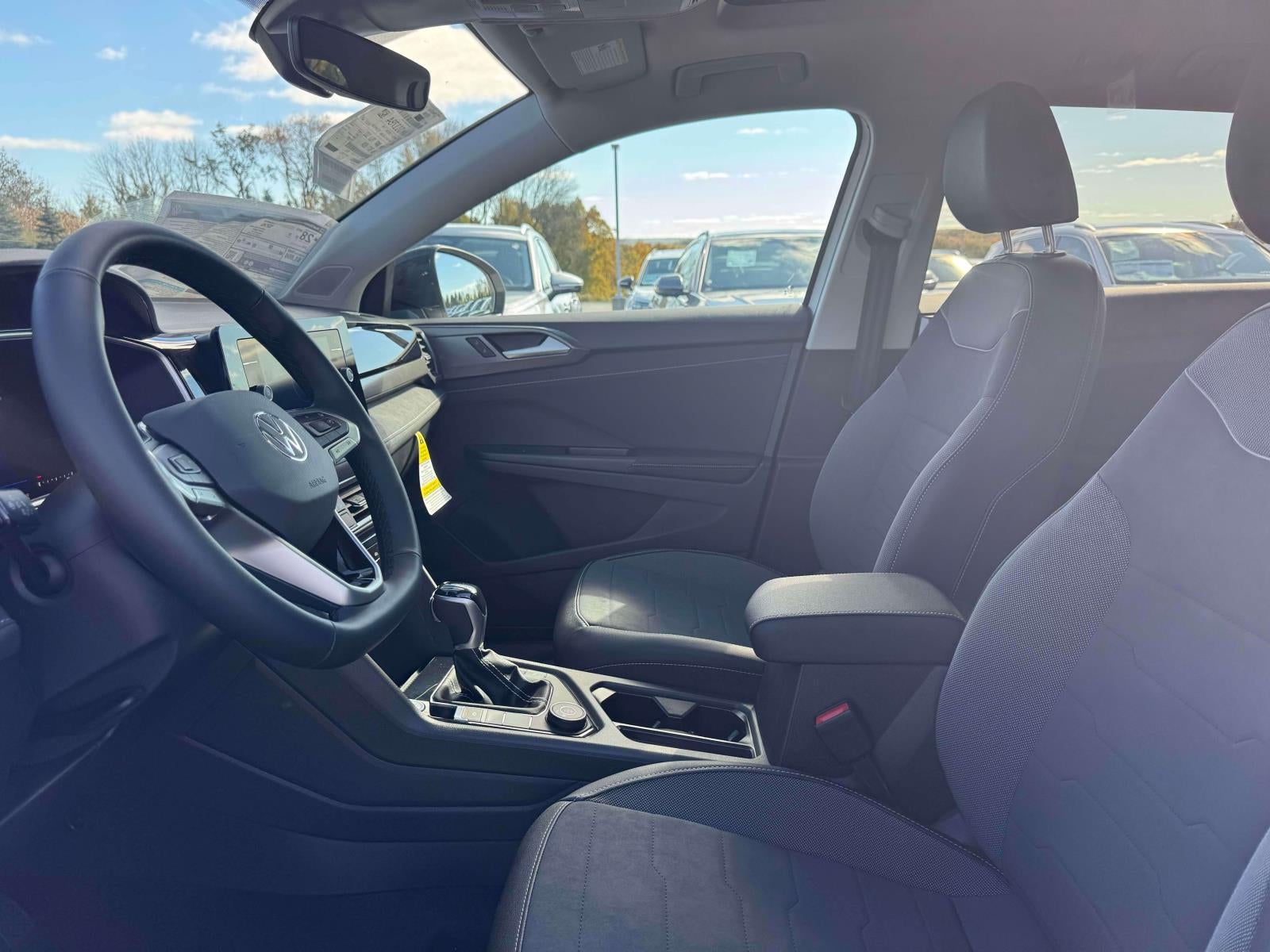2027 Volkswagen Taos 1.5T SE