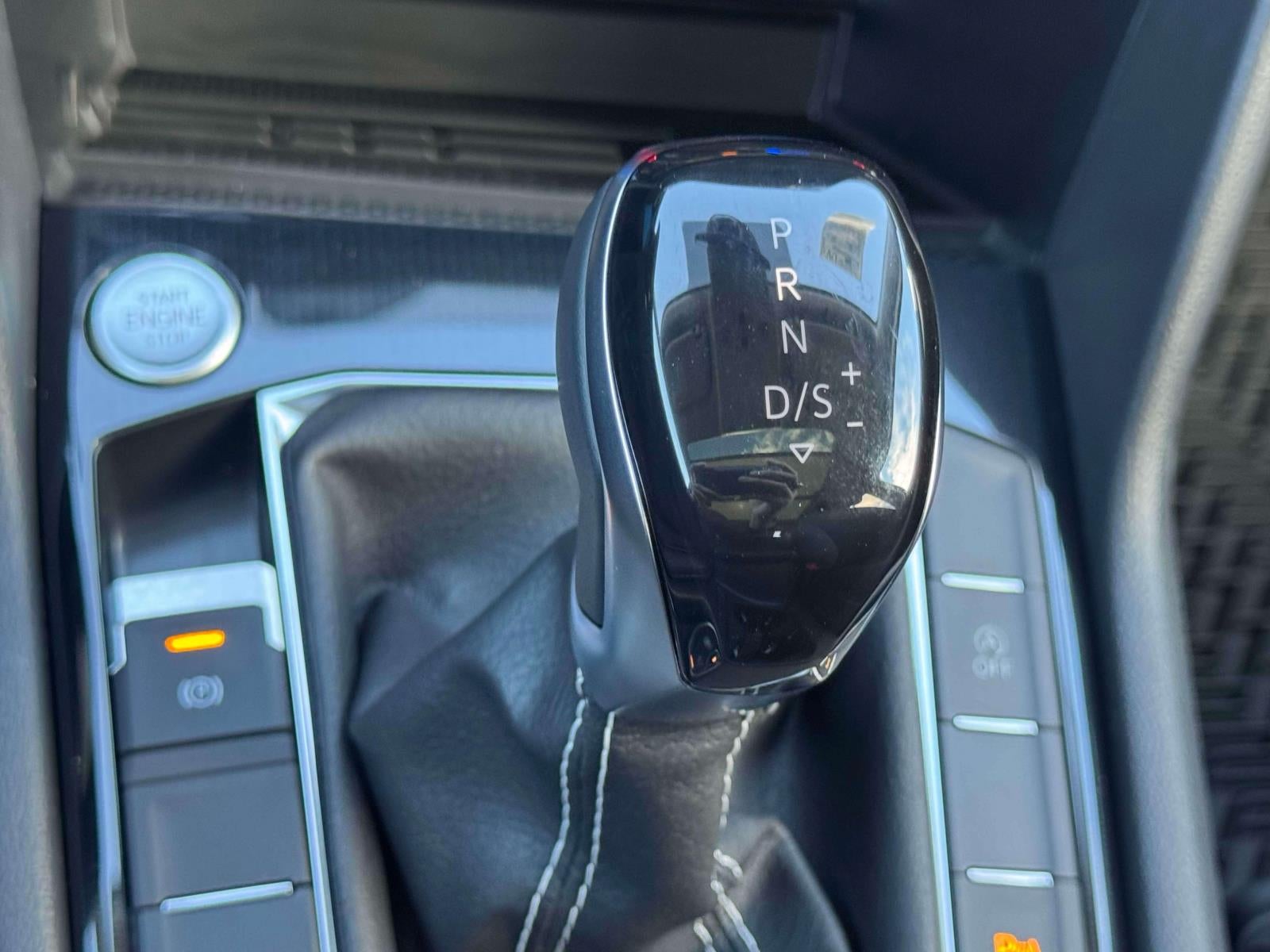 2027 Volkswagen Taos 1.5T SE