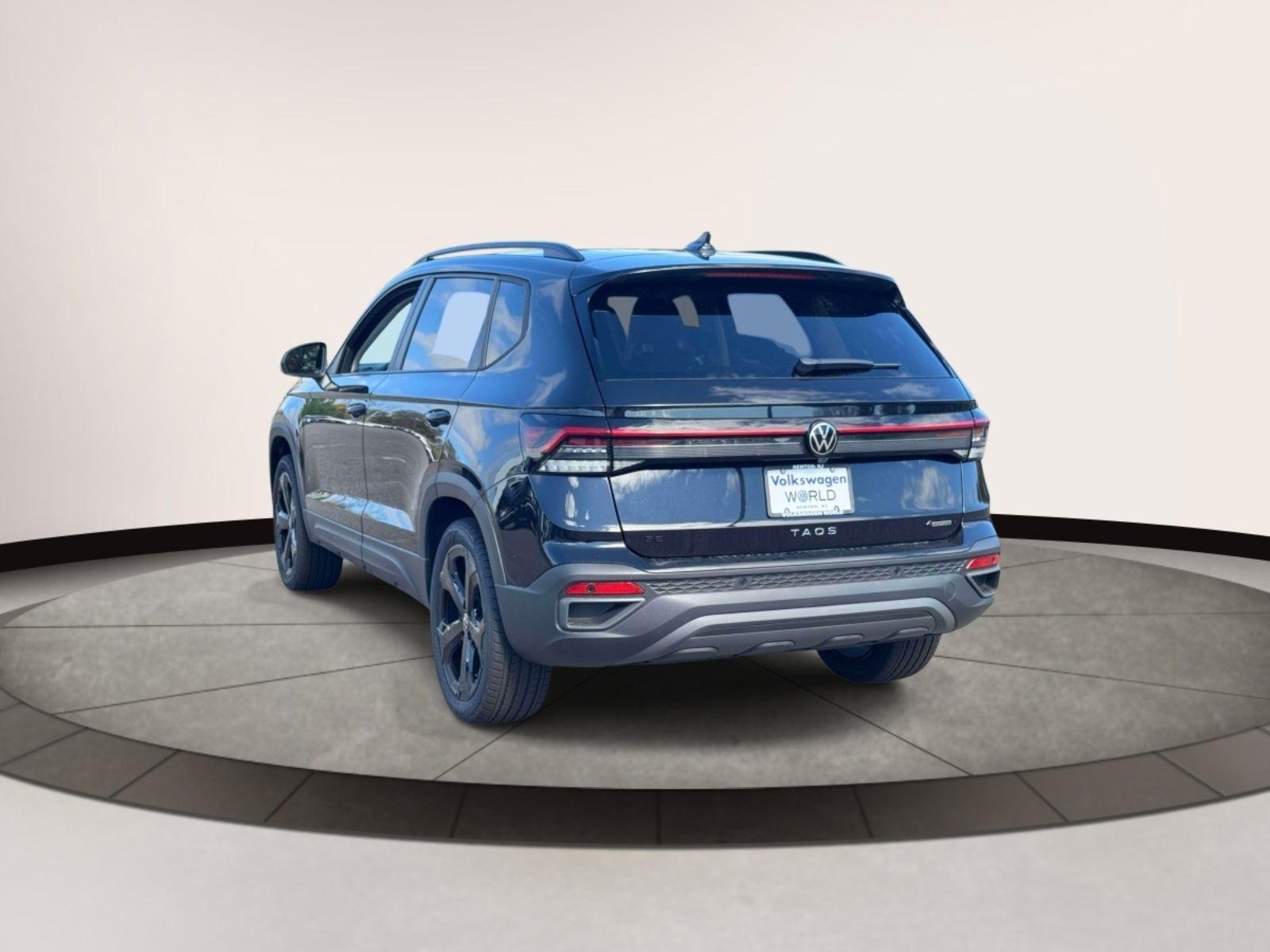2027 Volkswagen Taos 1.5T SE