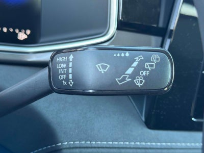 2027 Volkswagen Taos 1.5T SE