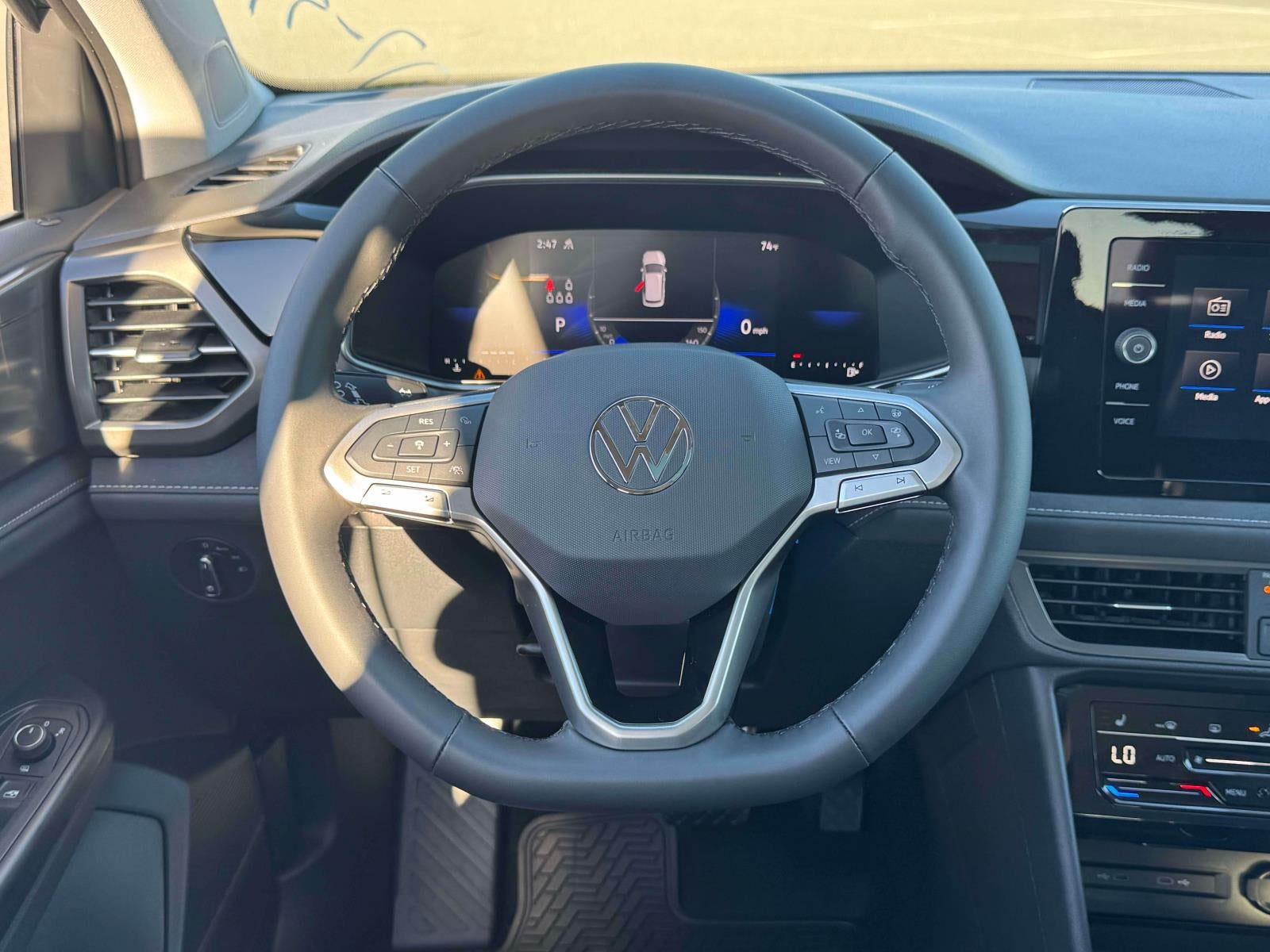 2027 Volkswagen Taos 1.5T SE