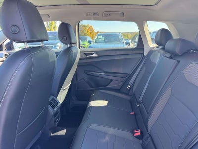 2027 Volkswagen Taos 1.5T SE