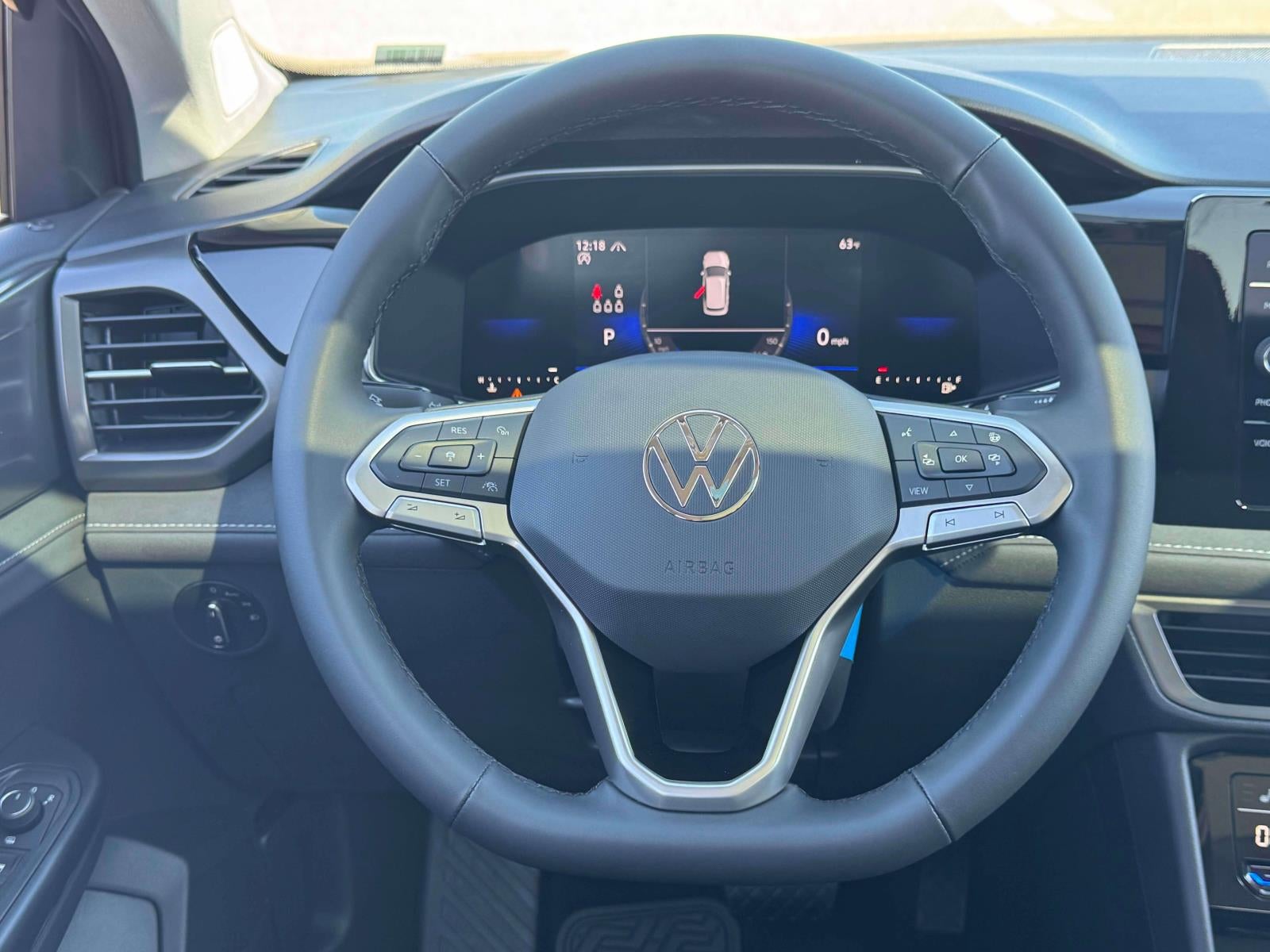 2027 Volkswagen Taos 1.5T SE