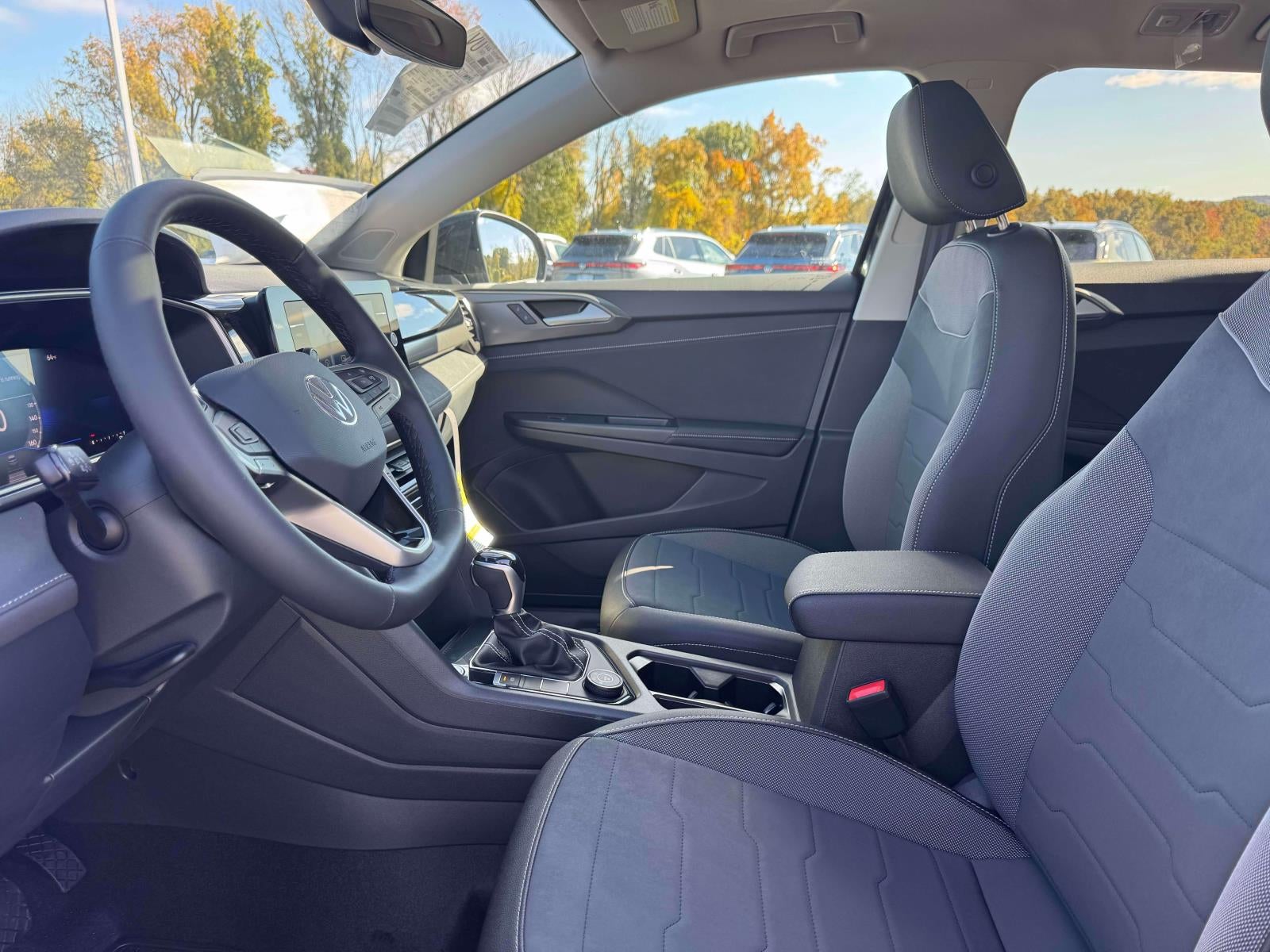 2027 Volkswagen Taos 1.5T SE