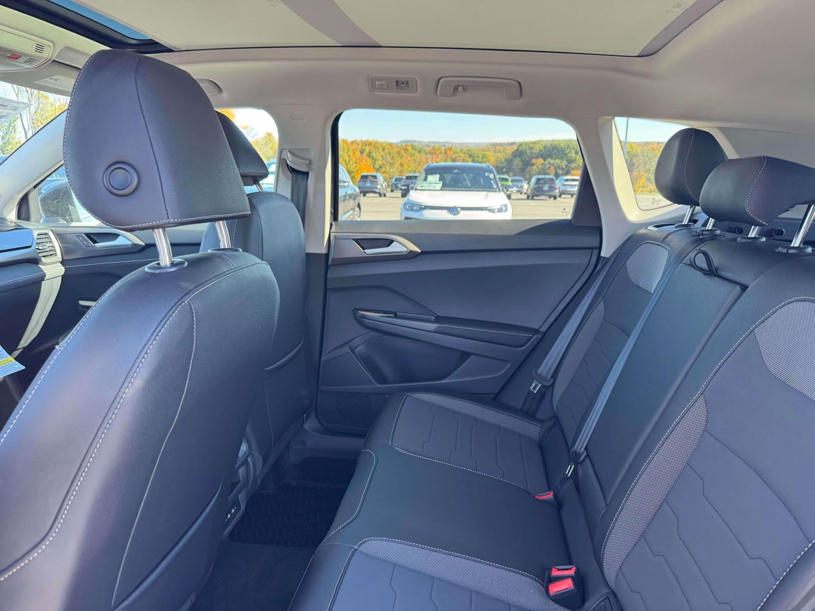 2027 Volkswagen Taos 1.5T SE