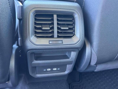 2027 Volkswagen Taos 1.5T SE