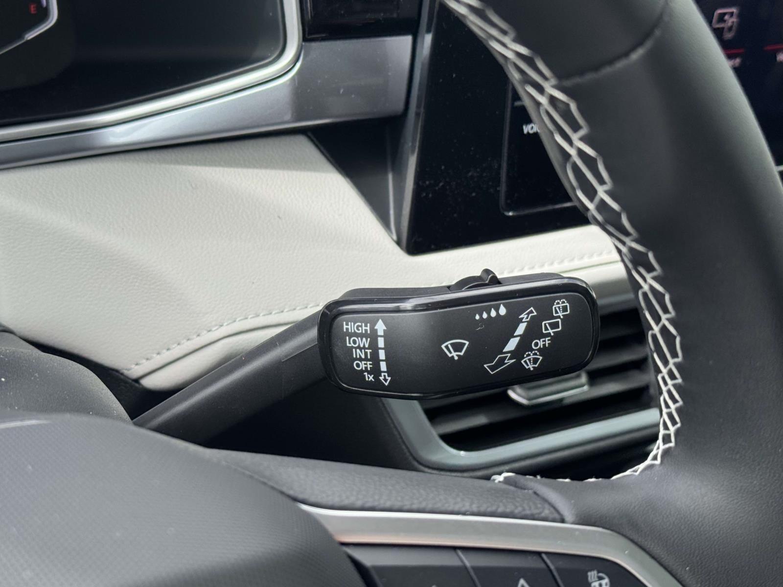 2025 Volkswagen Taos 1.5T SEL