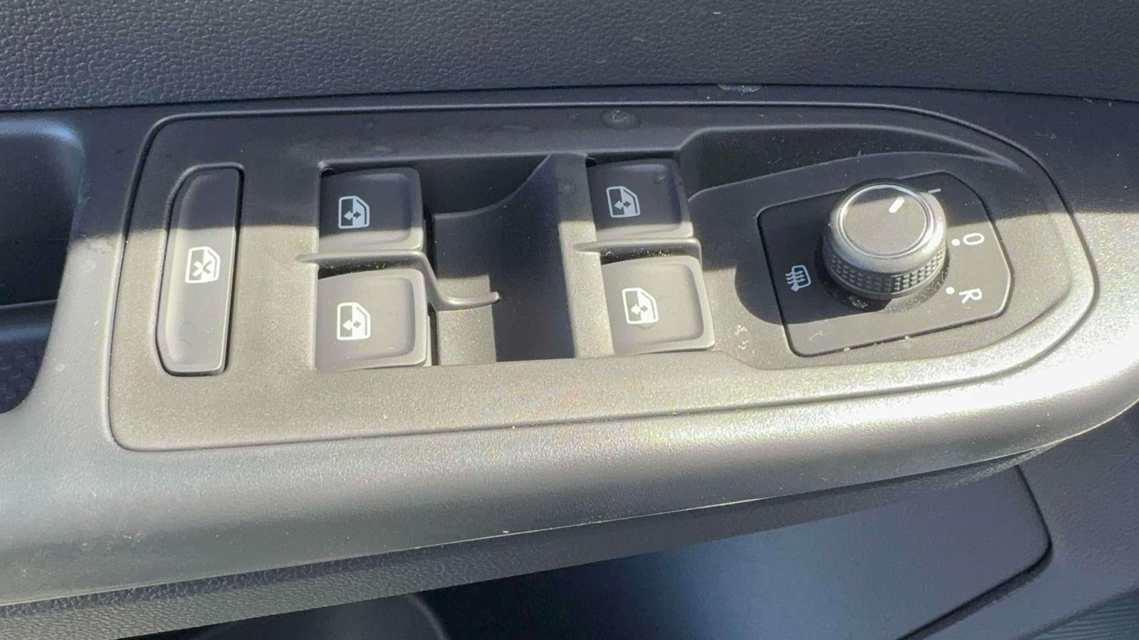 2026 Volkswagen Taos SEL 4MOTION