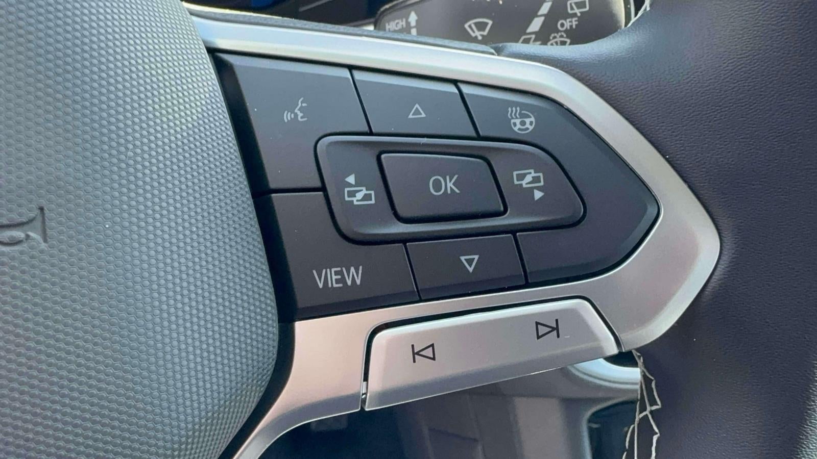 2026 Volkswagen Taos SEL 4MOTION