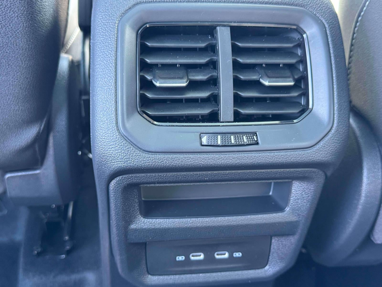 2026 Volkswagen Taos SEL 4MOTION