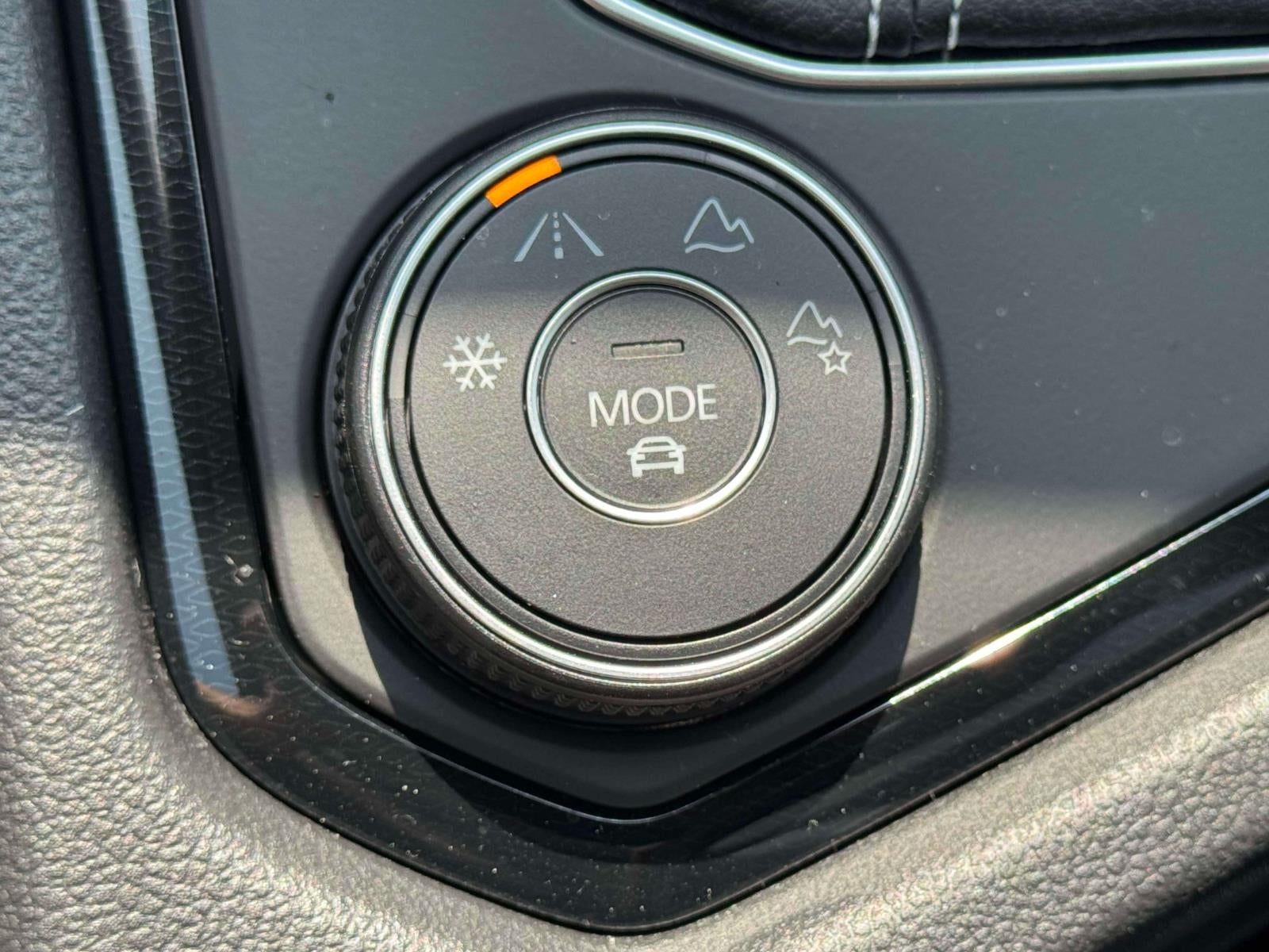 2026 Volkswagen Taos 1.5T SEL