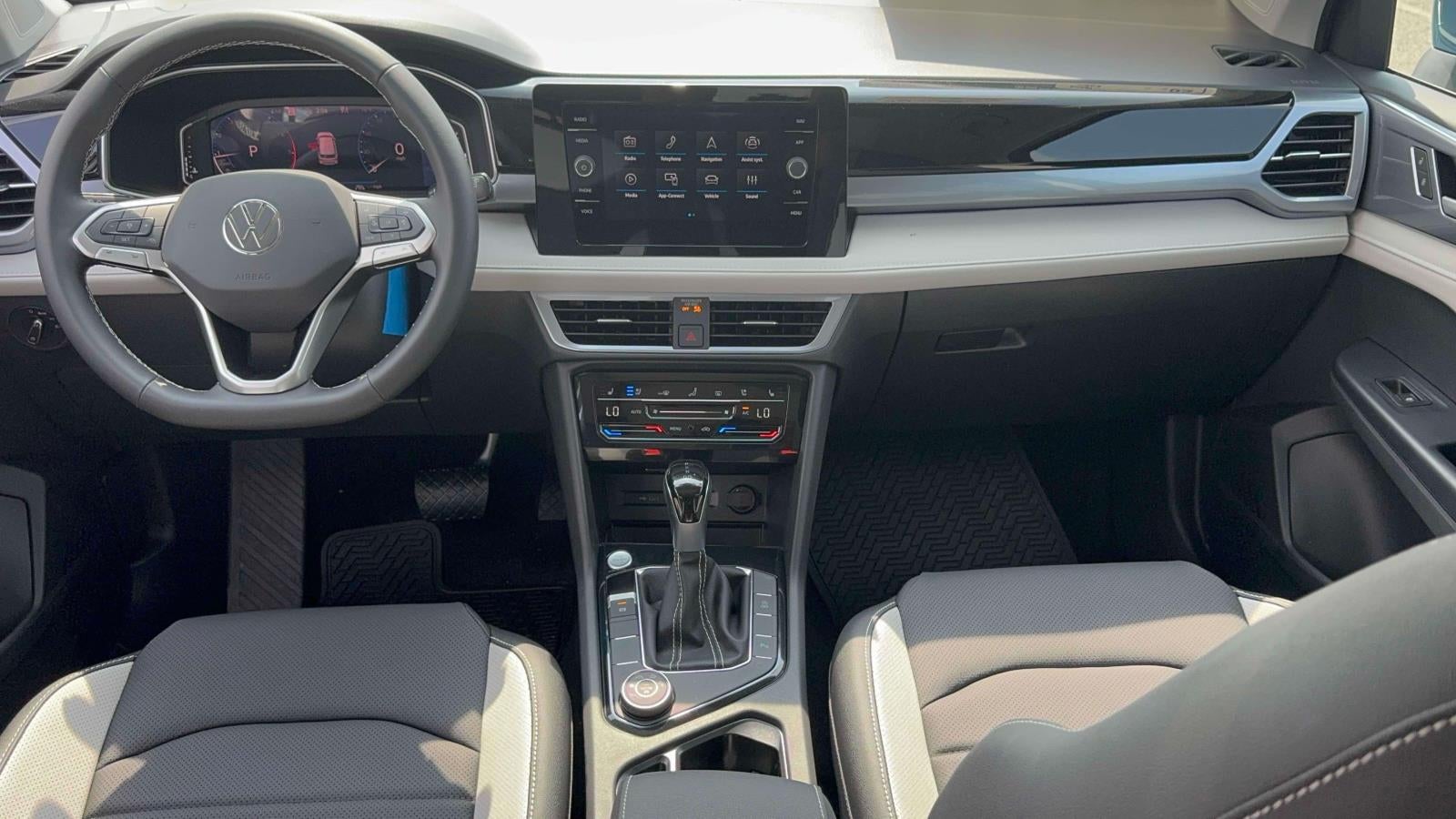 2026 Volkswagen Taos 1.5T SEL