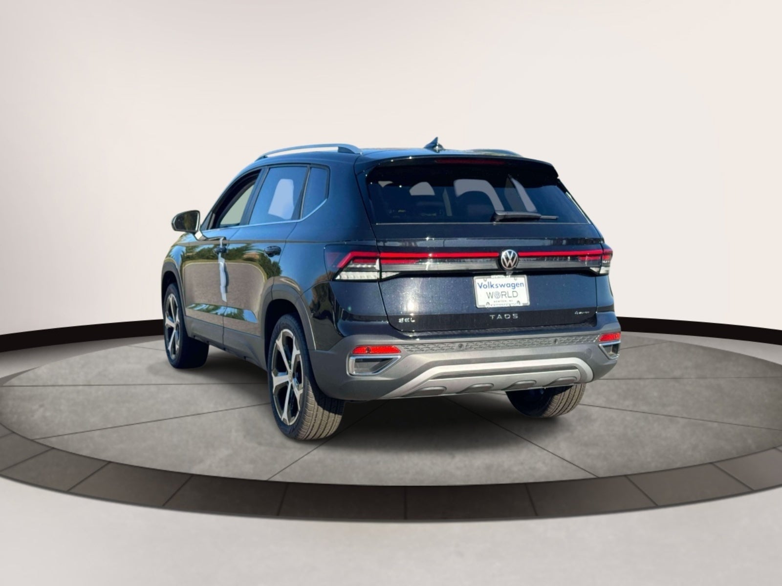 2027 Volkswagen Taos 1.5T SEL