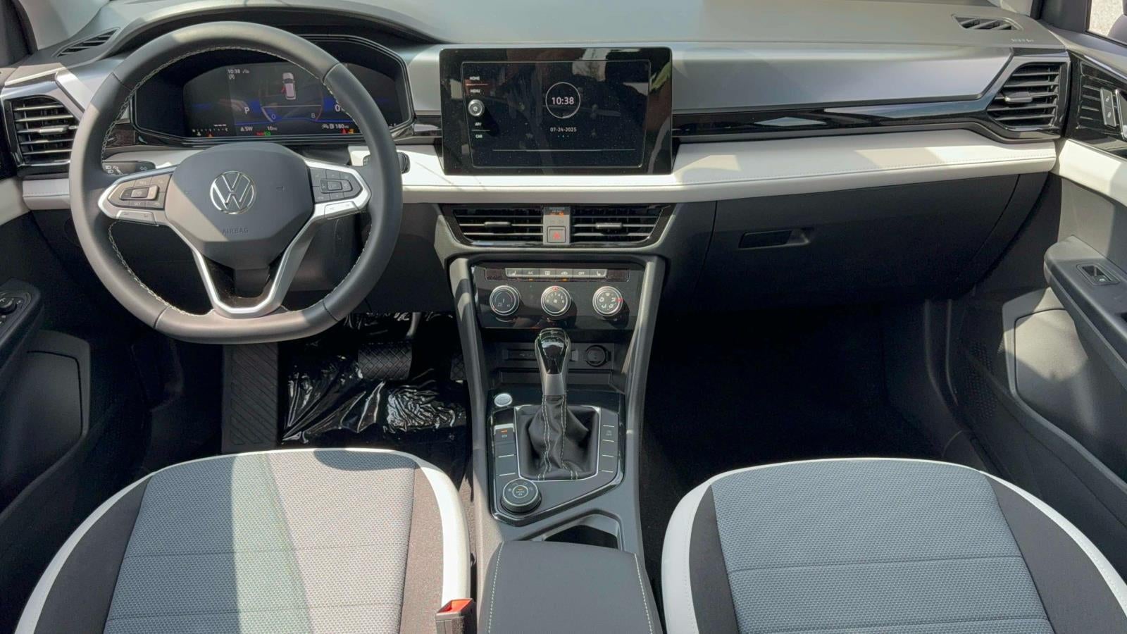 2025 Volkswagen Taos 1.5T S