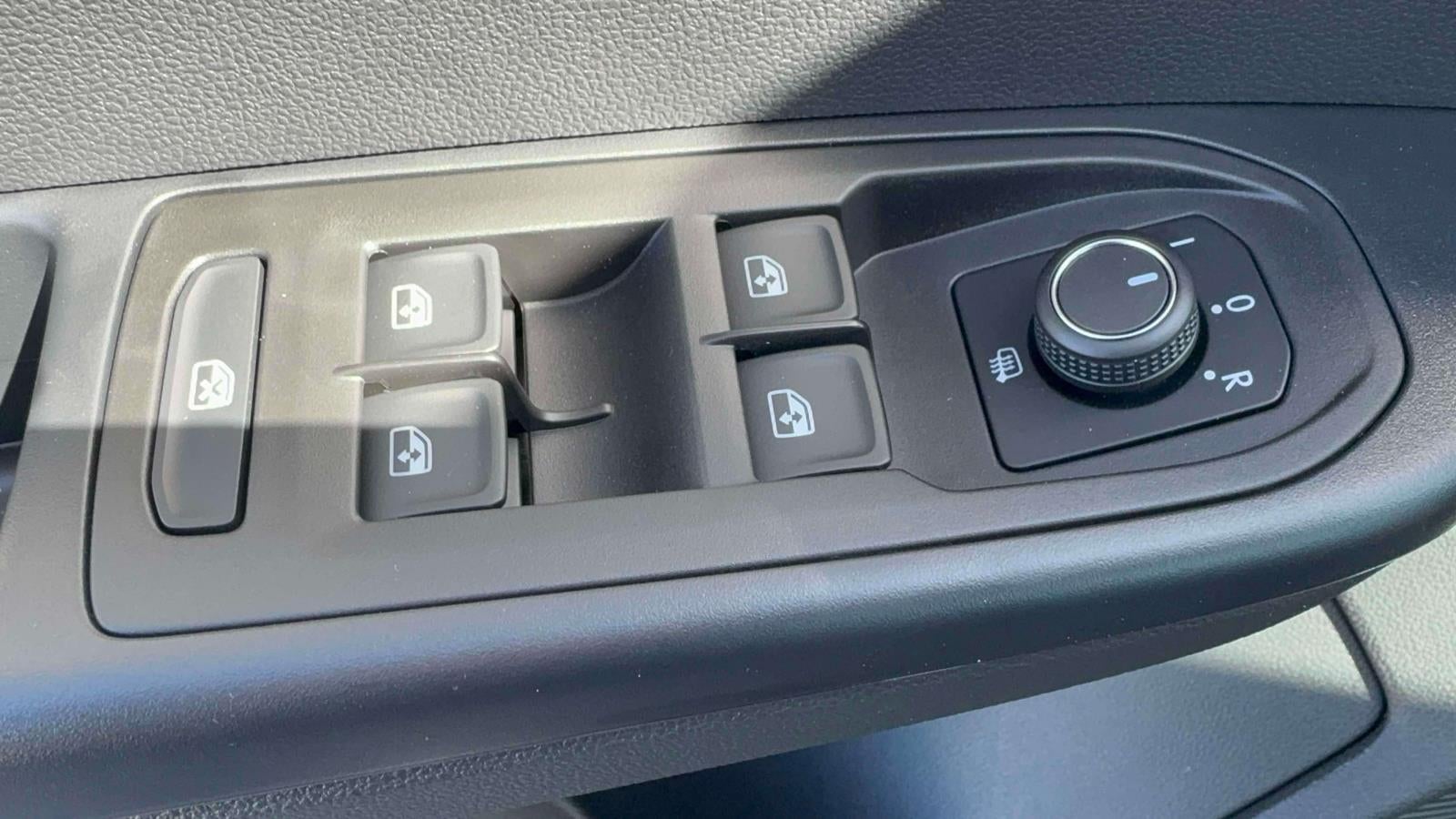 2026 Volkswagen Taos S 4MOTION