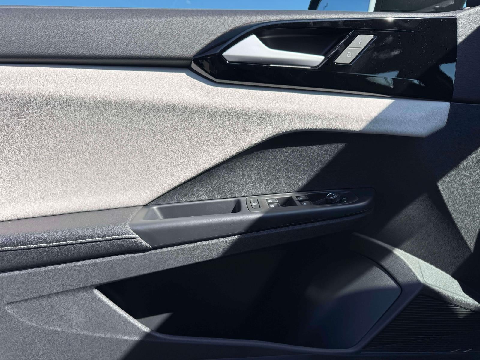 2026 Volkswagen Taos S 4MOTION