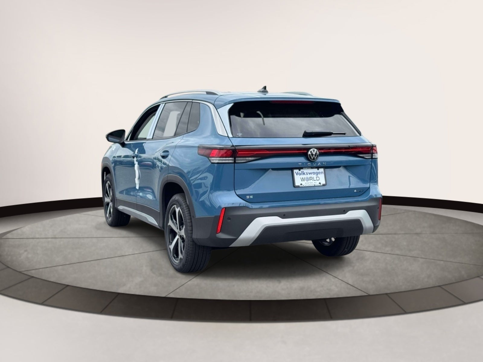 2026 Volkswagen Tiguan 2.0T SE