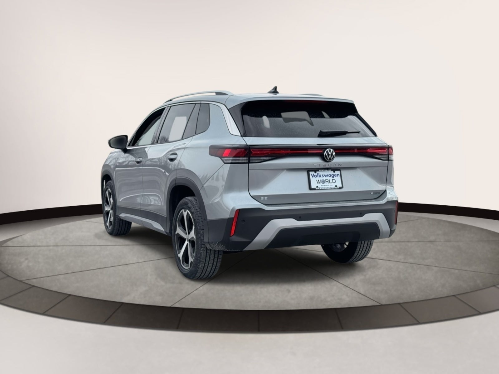 2026 Volkswagen Tiguan 2.0T SE