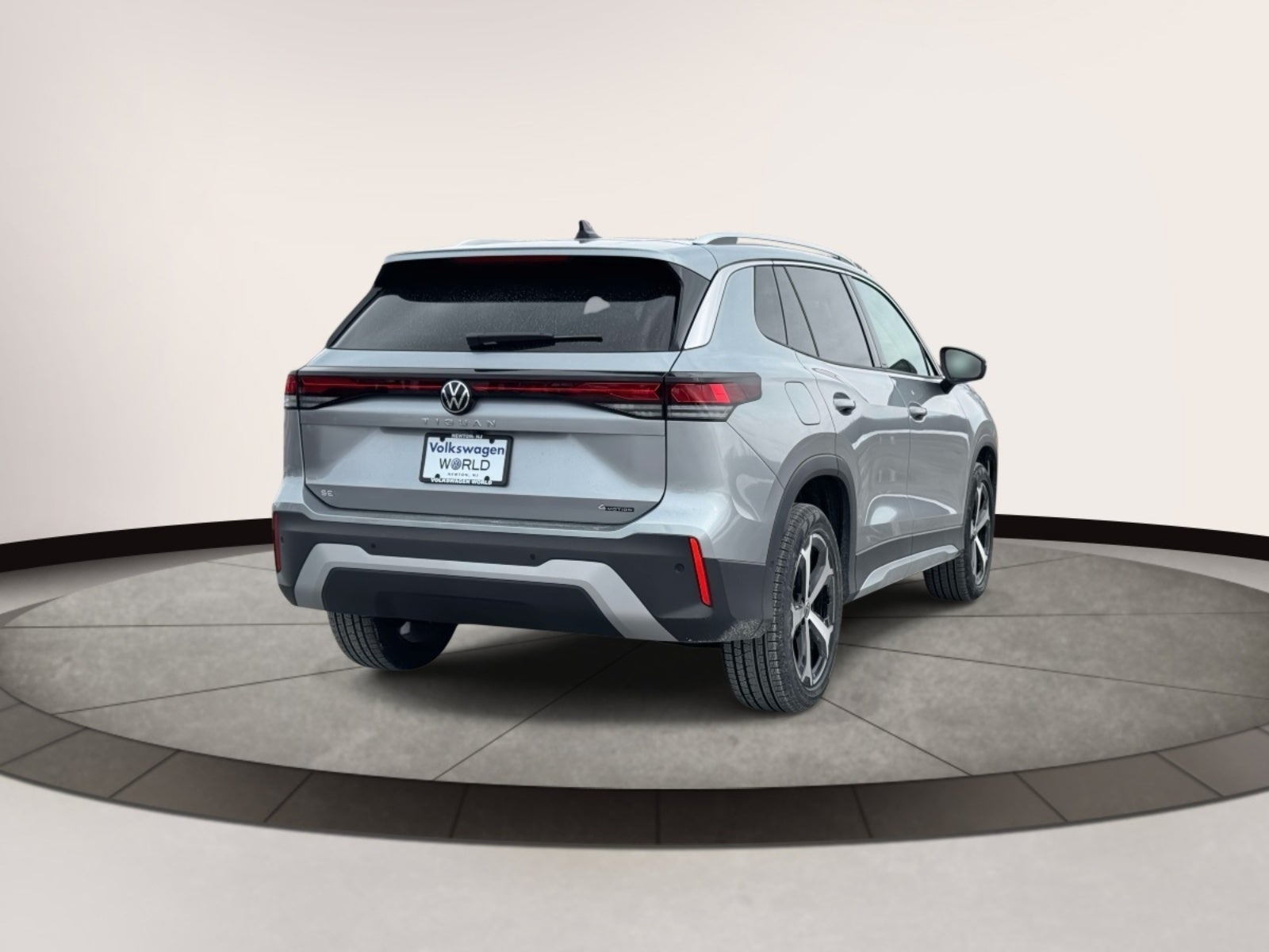 2026 Volkswagen Tiguan 2.0T SE