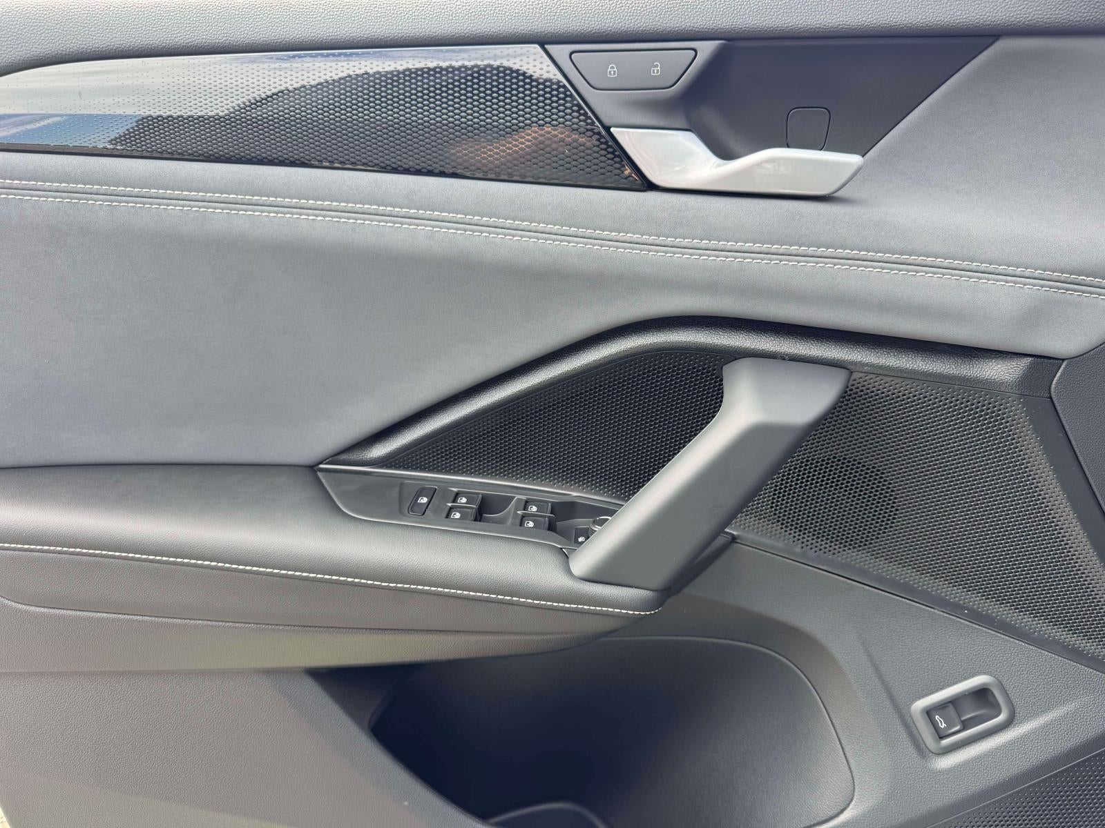 2026 Volkswagen Tiguan SE 4MOTION