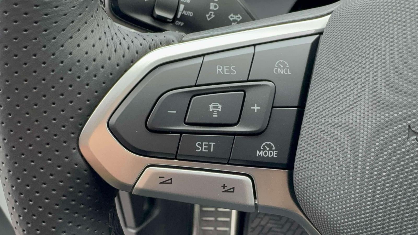 2026 Volkswagen Tiguan SE R-Line Black 4MOTION