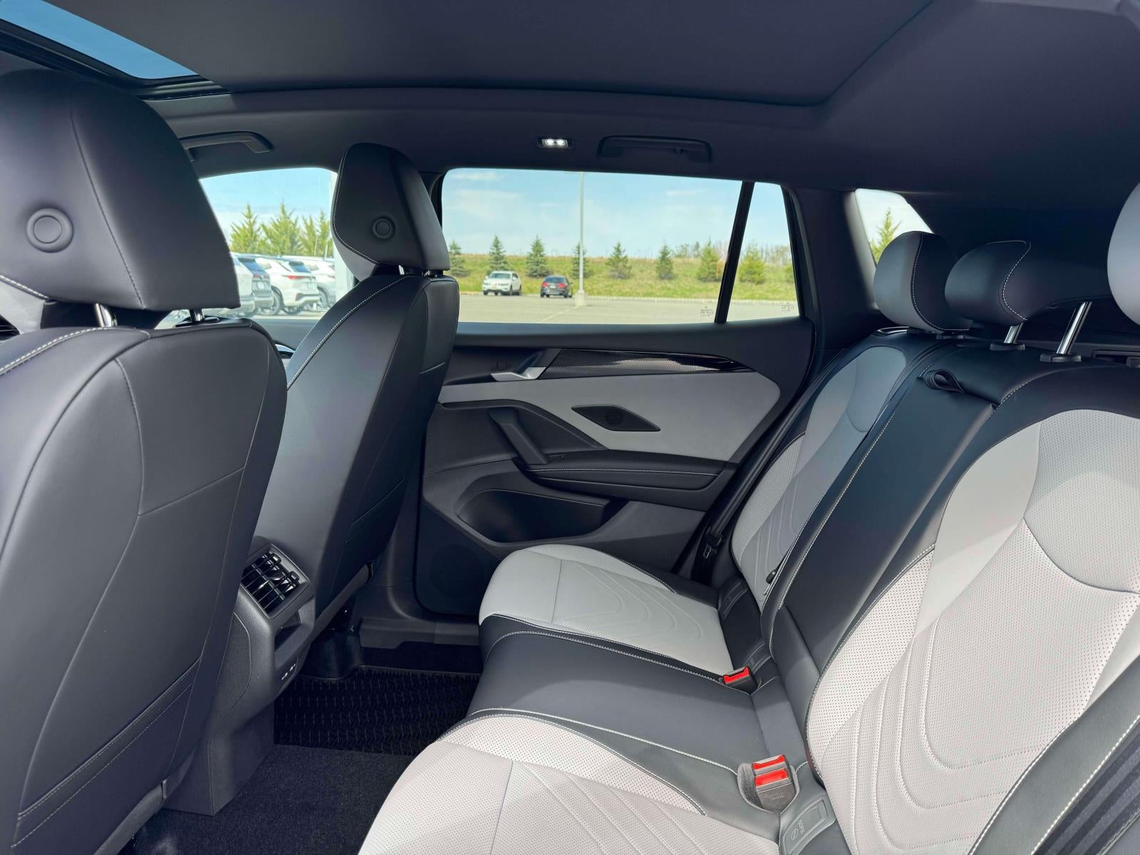 2026 Volkswagen Tiguan SE R-Line Black 4MOTION