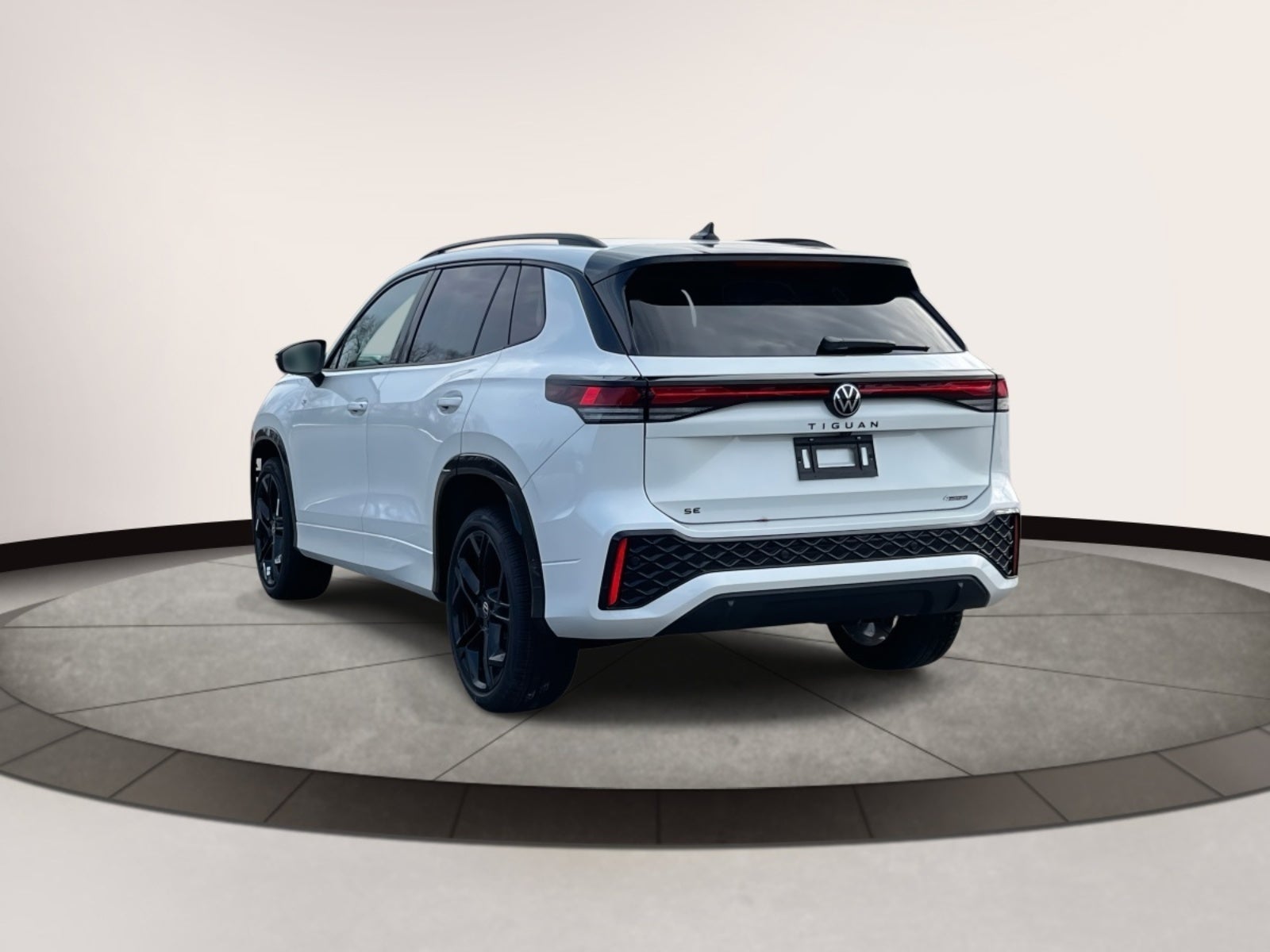 2025 Volkswagen Tiguan 2.0T SE R-Line Black