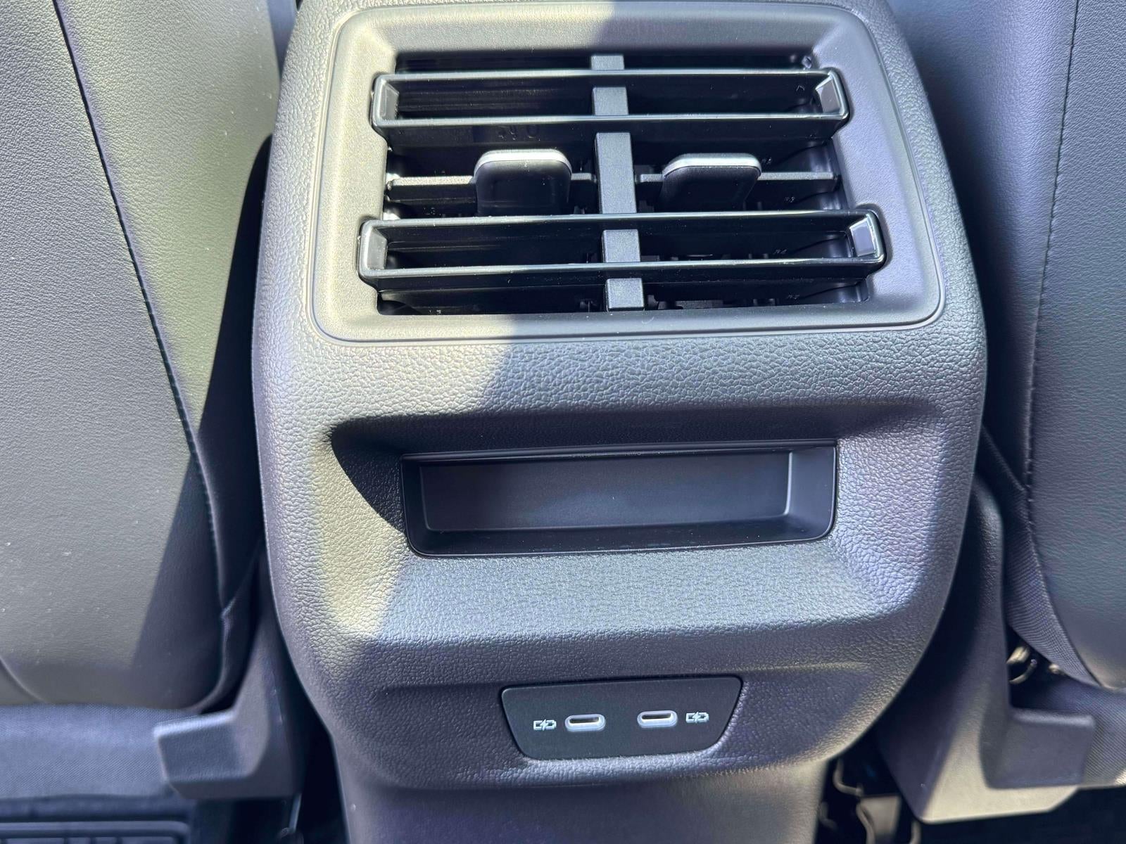 2026 Volkswagen Tiguan SE R-Line AWD