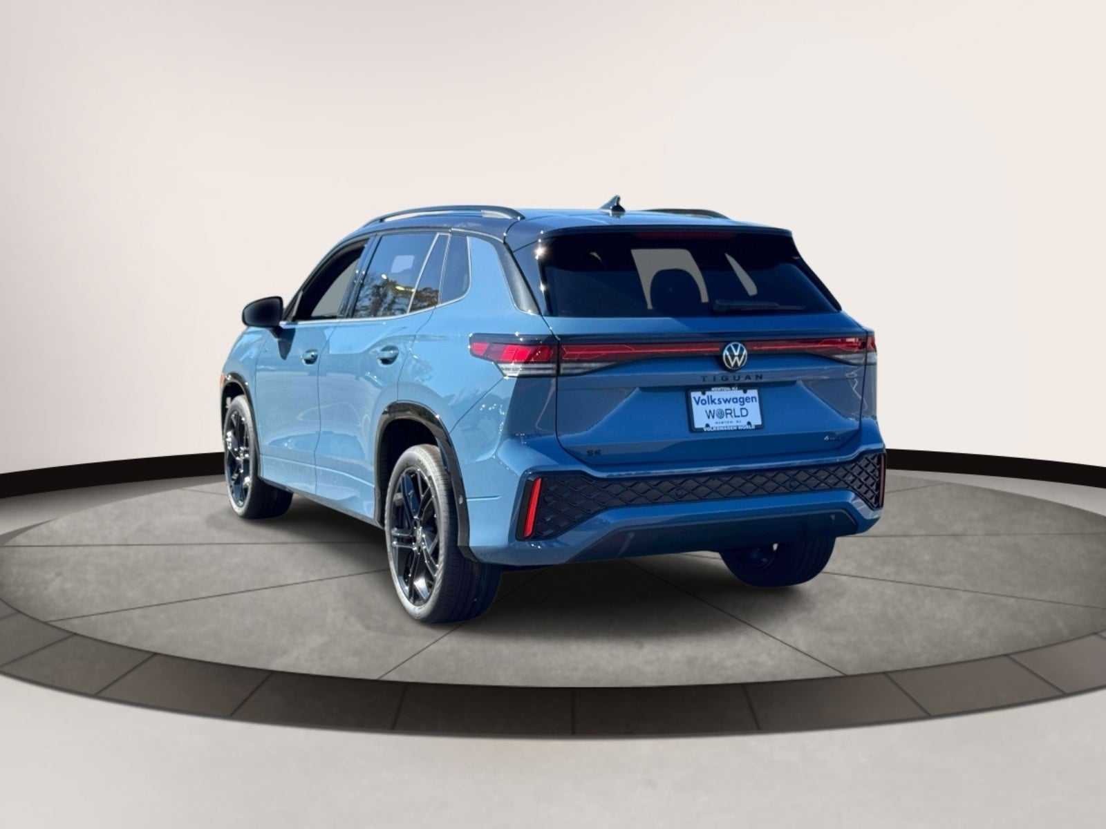 2026 Volkswagen Tiguan SE R-Line Black