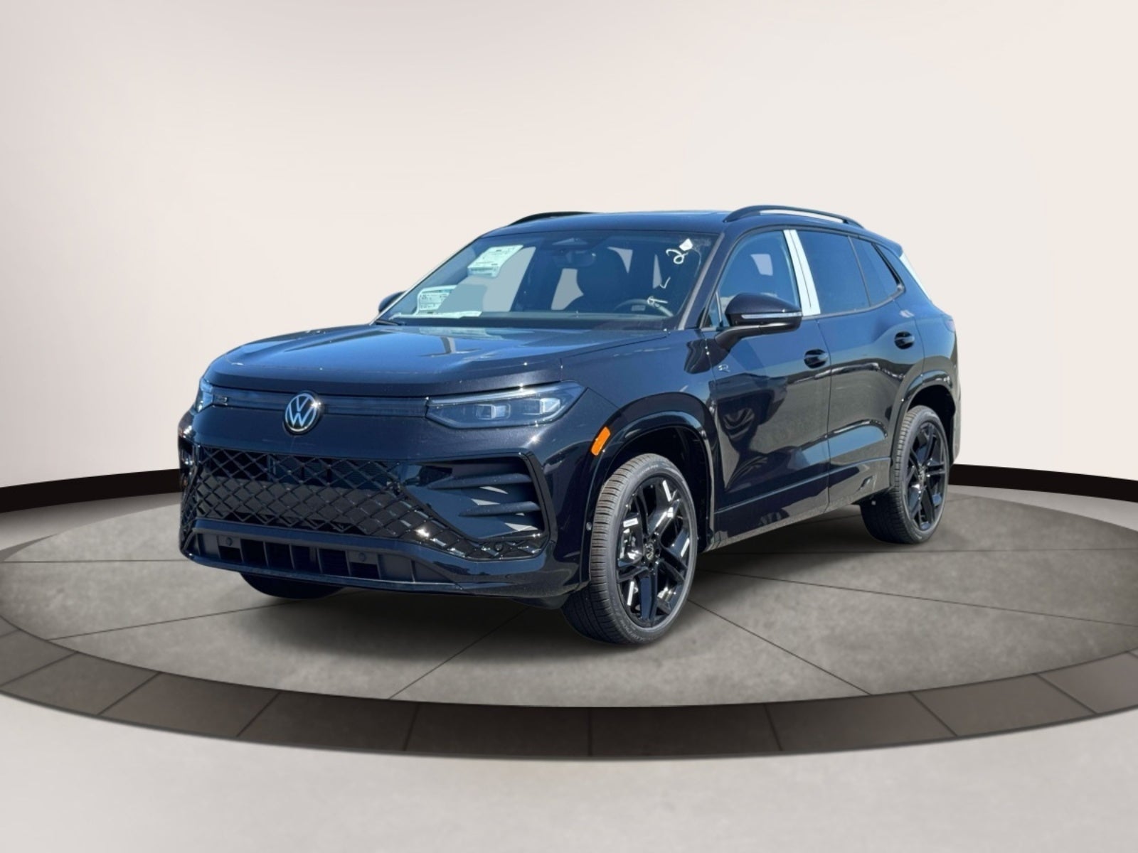 2026 Volkswagen Tiguan 2.0T SE R-Line Black