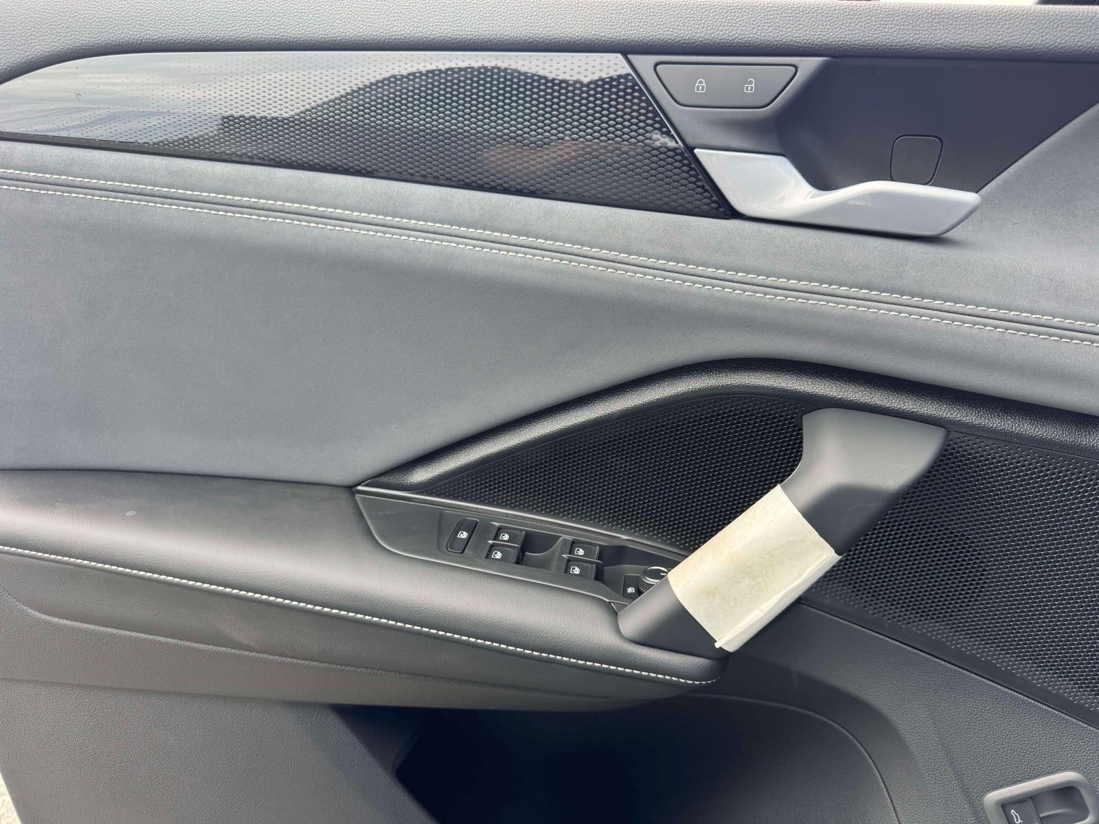 2026 Volkswagen Tiguan SE R-Line Black 4MOTION