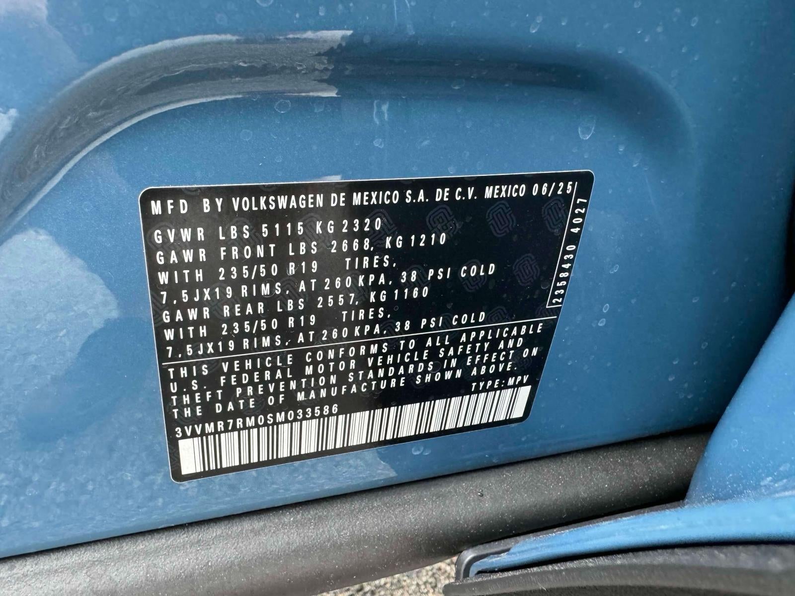 2025 Volkswagen Tiguan 2.0T SE