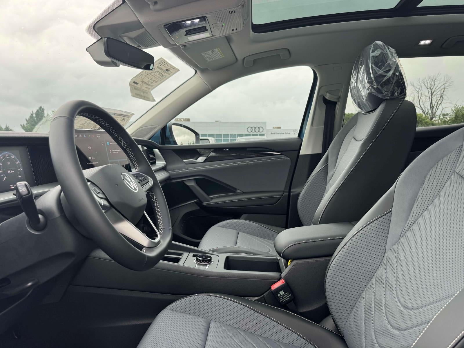 2025 Volkswagen Tiguan 2.0T SE