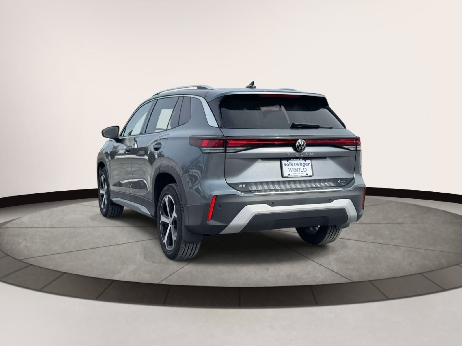 2026 Volkswagen Tiguan 2.0T SE