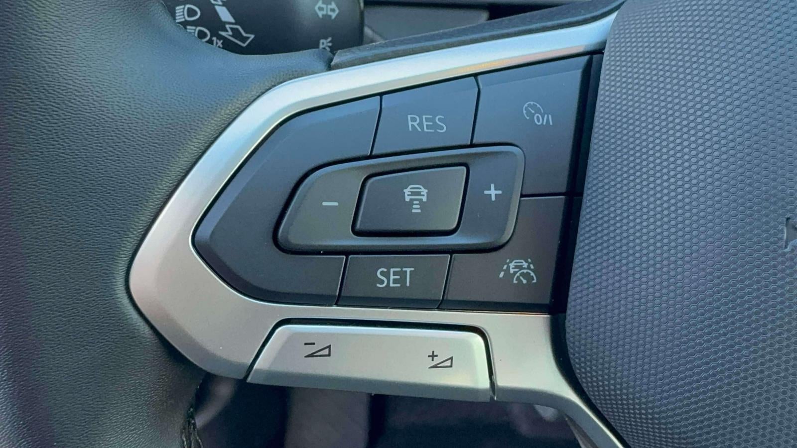 2027 Volkswagen Taos Sport 4MOTION